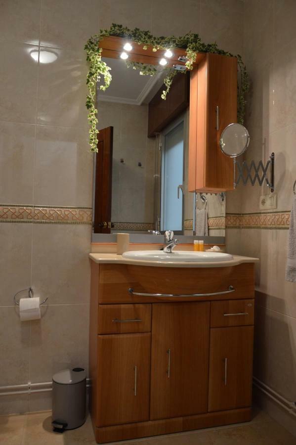 Ferienwohnung Piso Da Empegada Arzúa Exterior foto