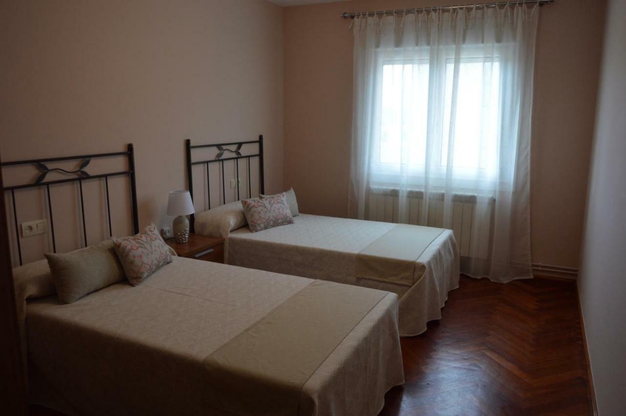Ferienwohnung Piso Da Empegada Arzúa Exterior foto