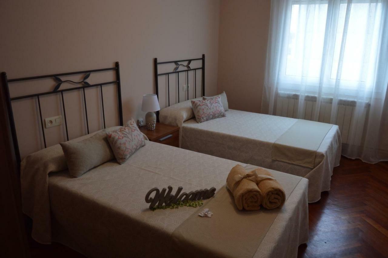Ferienwohnung Piso Da Empegada Arzúa Exterior foto