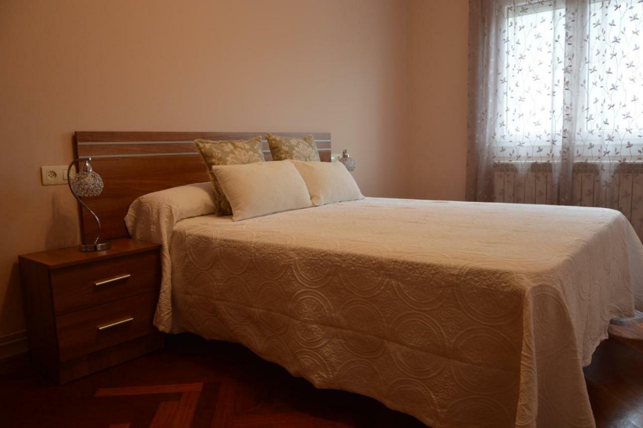 Ferienwohnung Piso Da Empegada Arzúa Exterior foto
